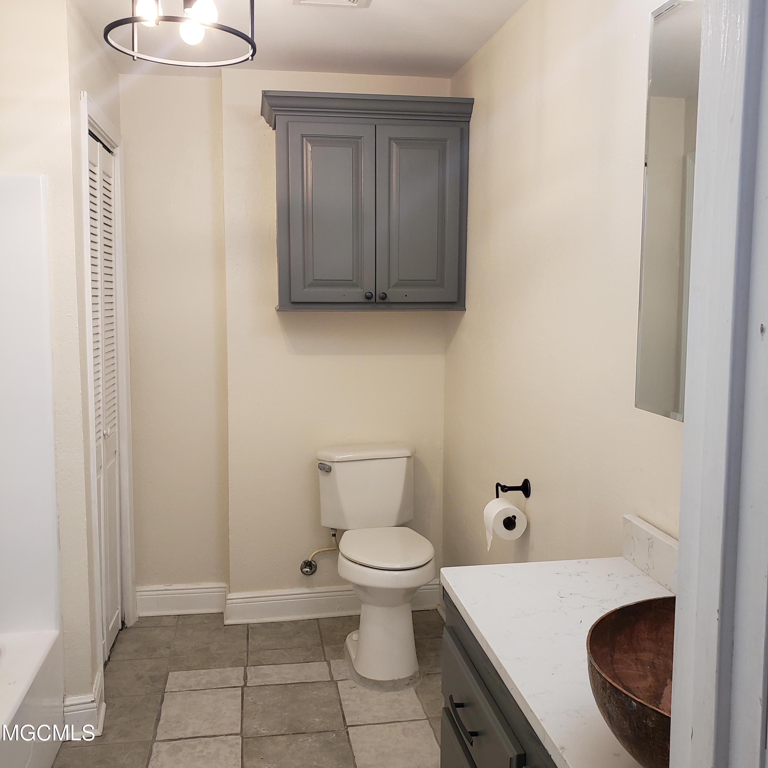 4410 Brodie Road D'Iberville, MS 39540 - Photo 8 of 18 Master Bathroom