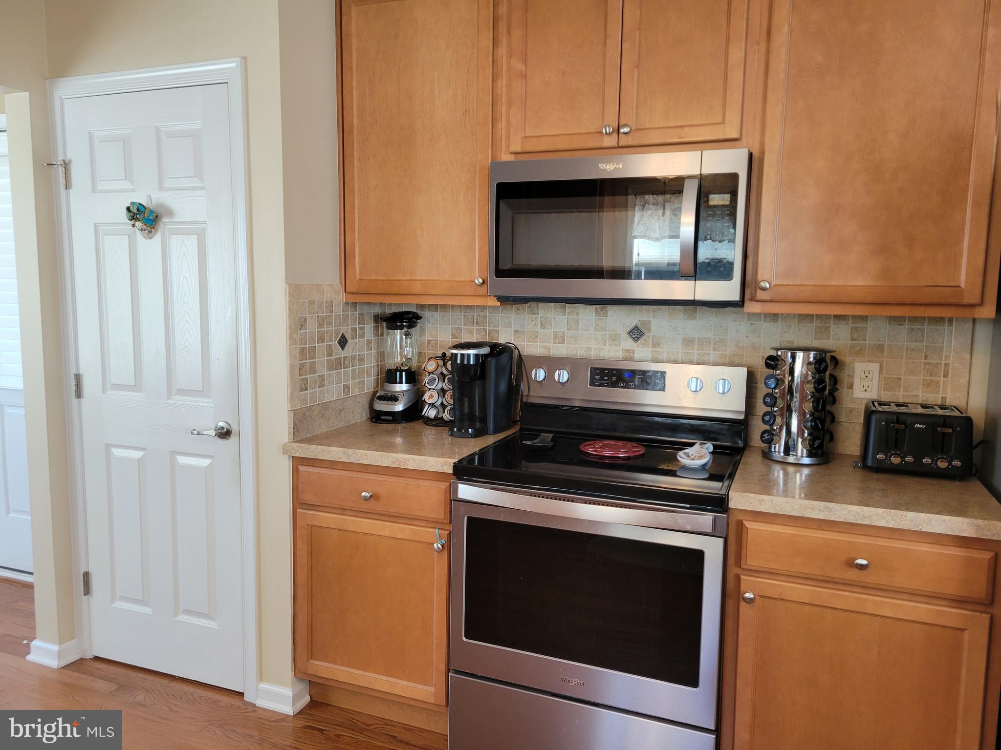 19 Cherry Hill Road Magnolia, DE 19962 - Photo 16 of 48 Pantry, Stainless Steel Oven & Microwave!