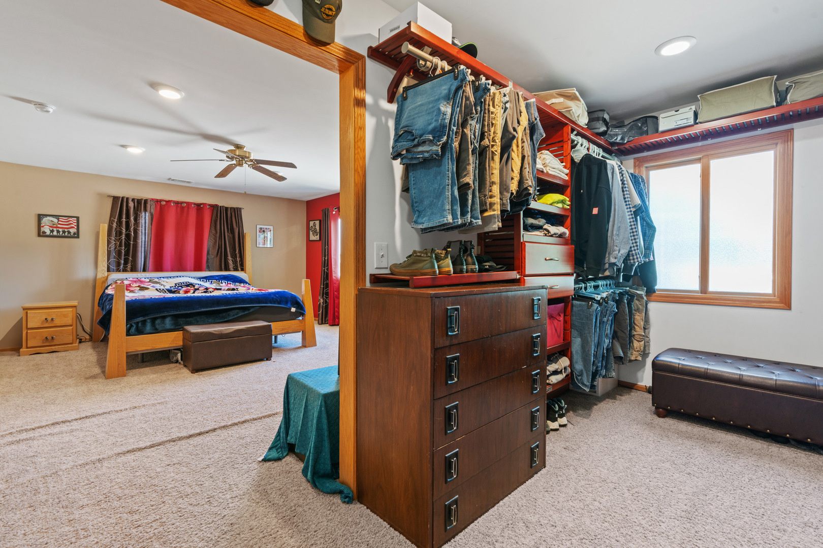 206 Washington Street Oswego, IL 60543 - Photo 32 of 45 a gym room with closet