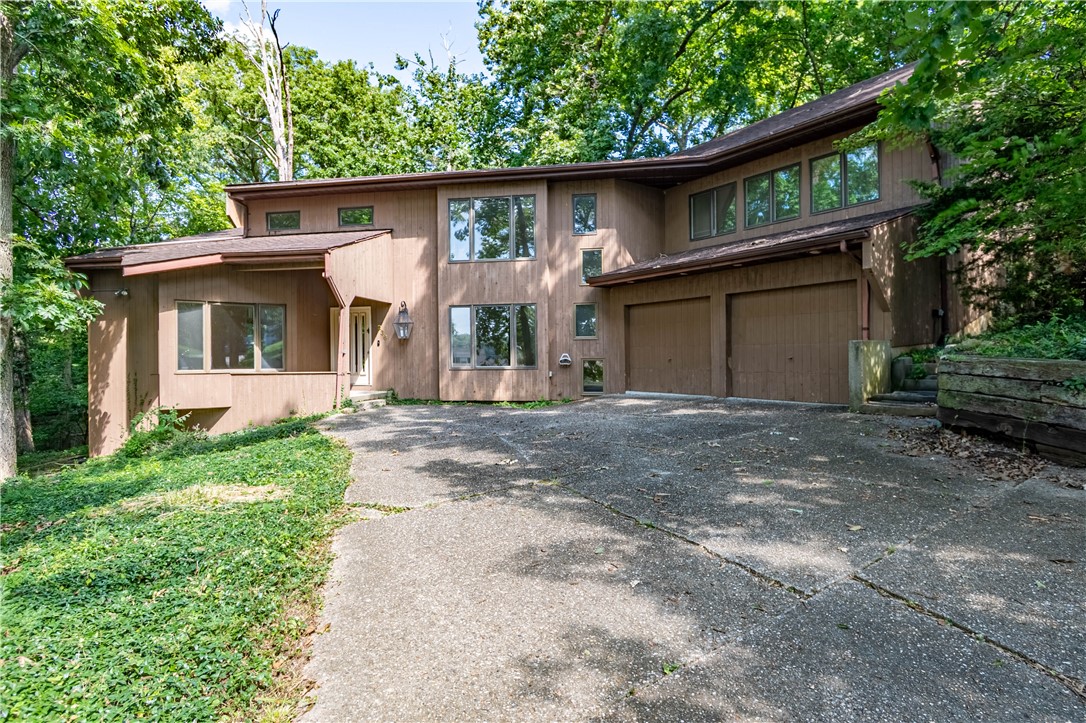 236 Silver Drive Decatur, IL 62521 - Photo 1 of 31 Gallery Image 1