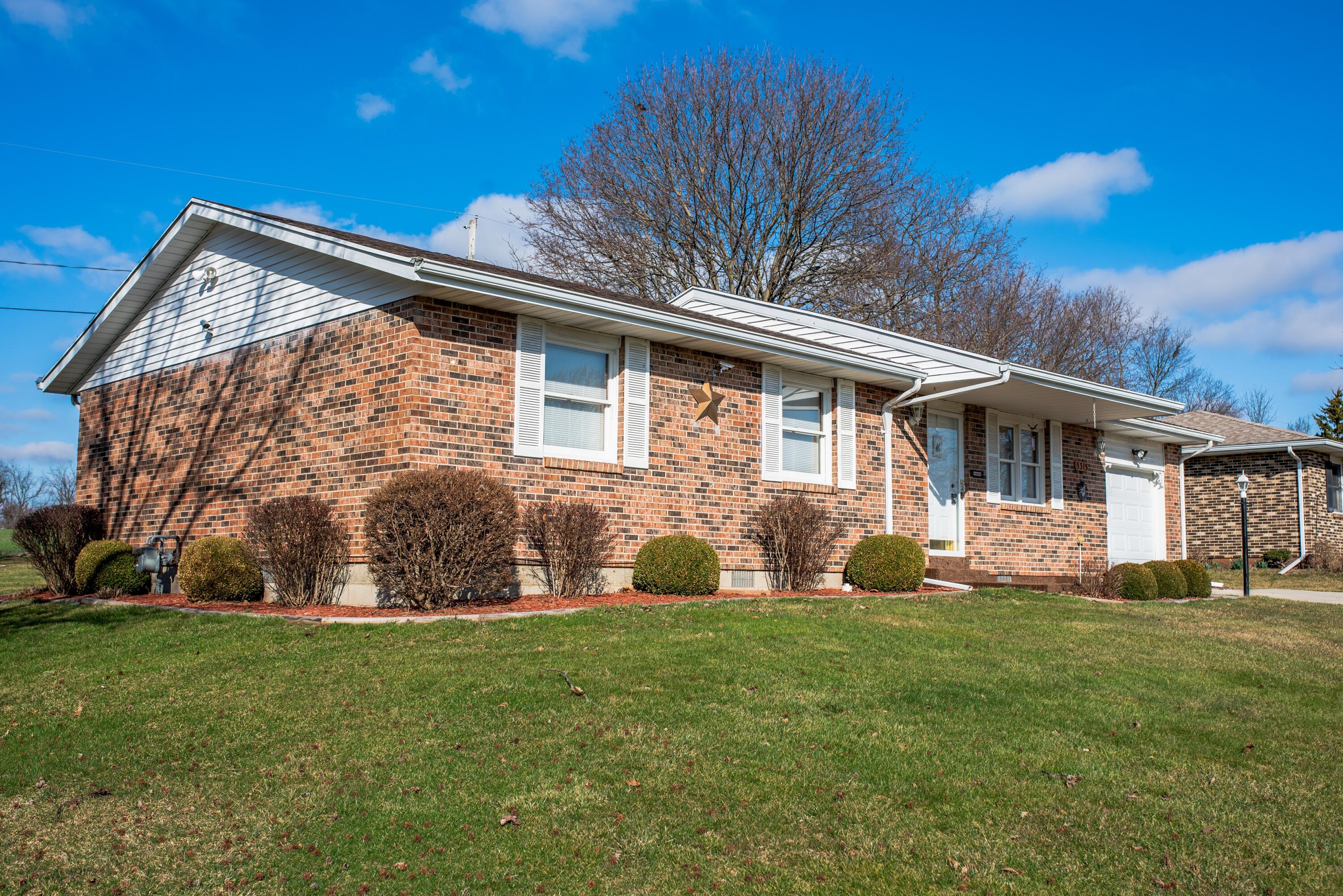 5315 Richmoor Road Springfield, OH 45503 - Photo 3 of 32
