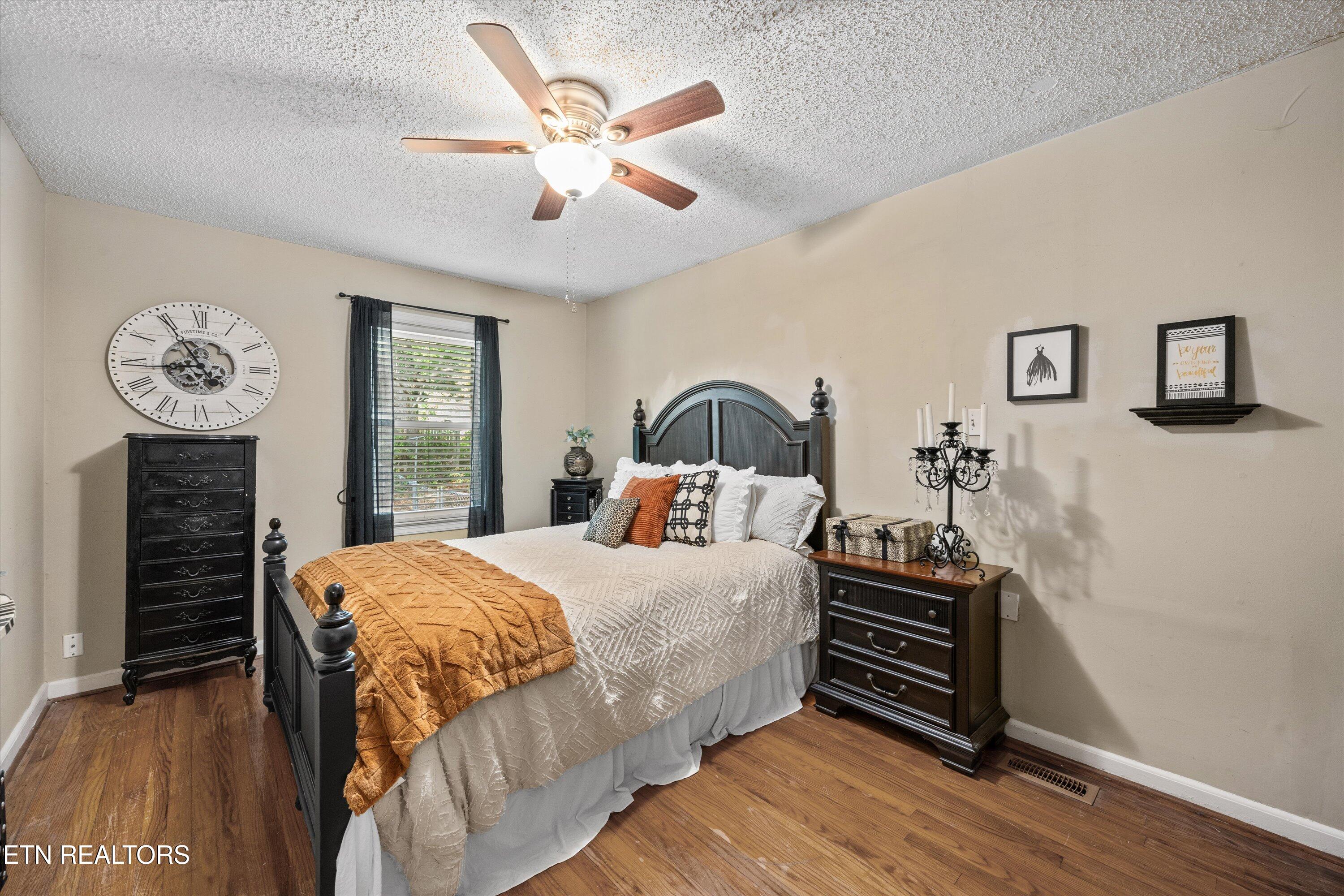 5614 Wassman Road Knoxville, TN 37912 - Photo 21 of 36 25-5614 Wassman Rd 08