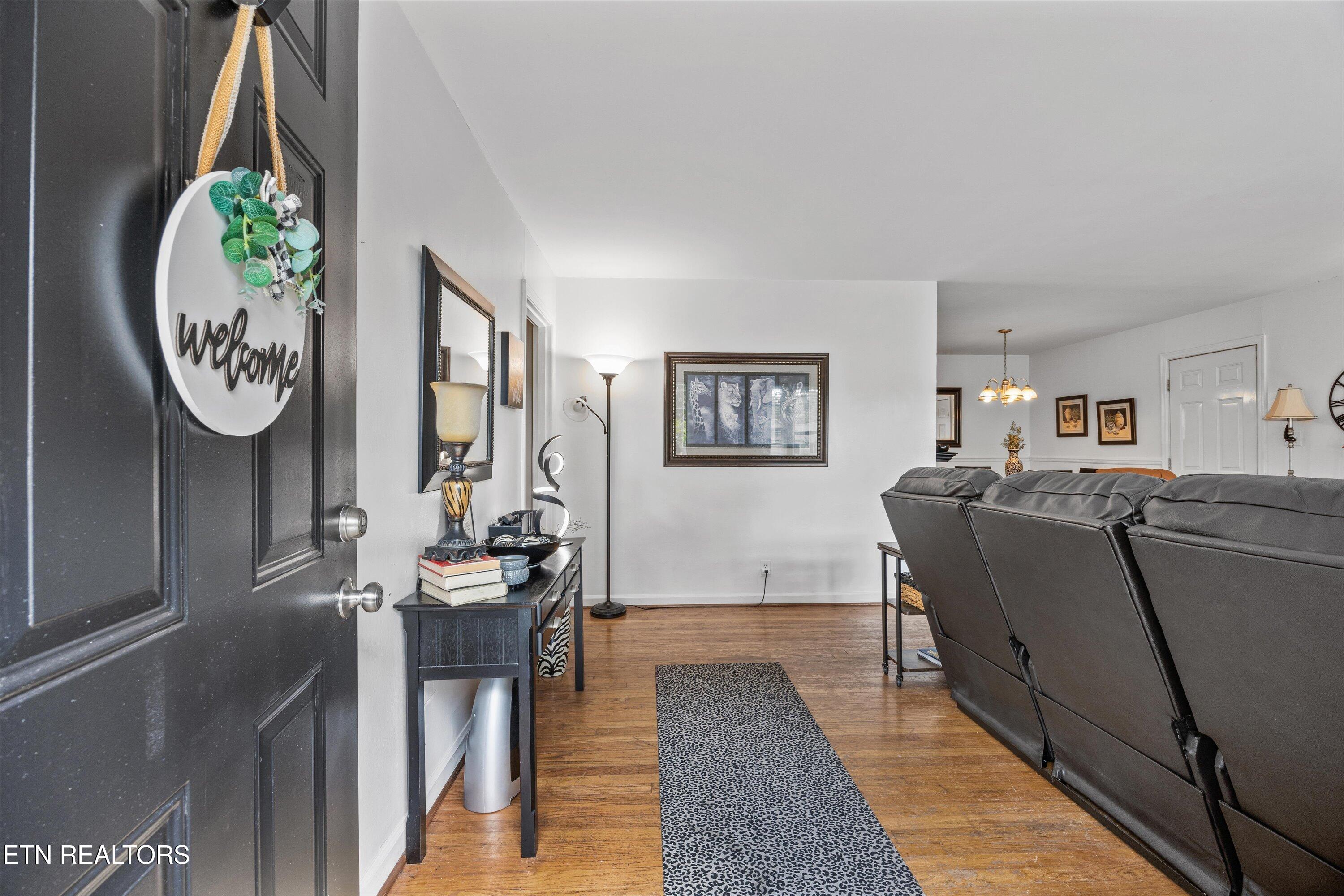 5614 Wassman Road Knoxville, TN 37912 - Photo 3 of 36 07-5614 Wassman Rd 27