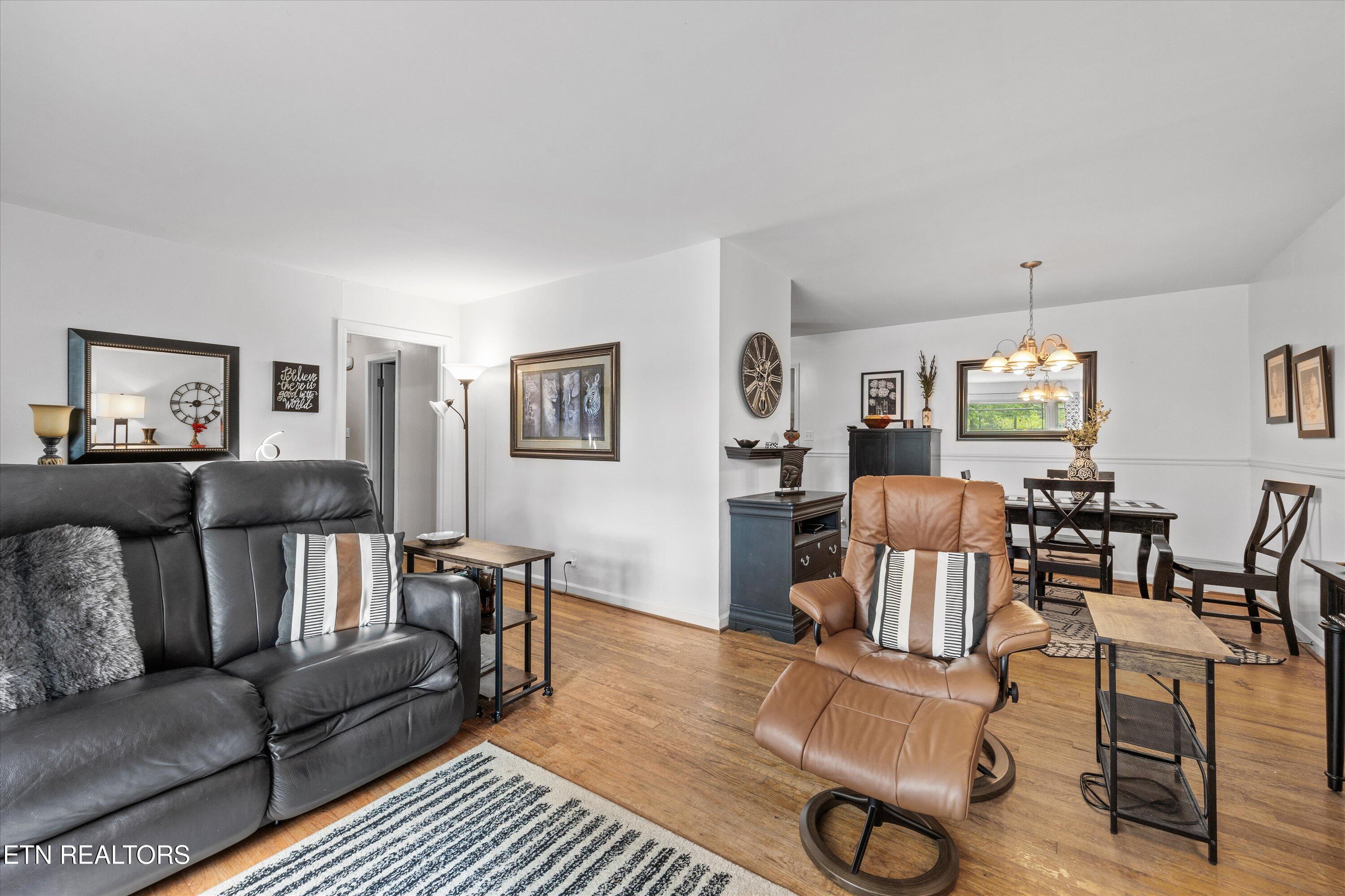 5614 Wassman Road Knoxville, TN 37912 - Photo 4 of 36 08-5614 Wassman Rd 25