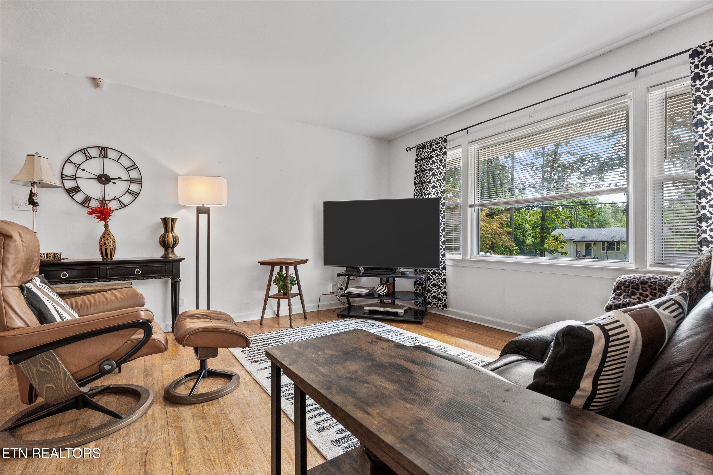 5614 Wassman Road Knoxville, TN 37912 - Photo 7 of 36 11-5614 Wassman Rd 24