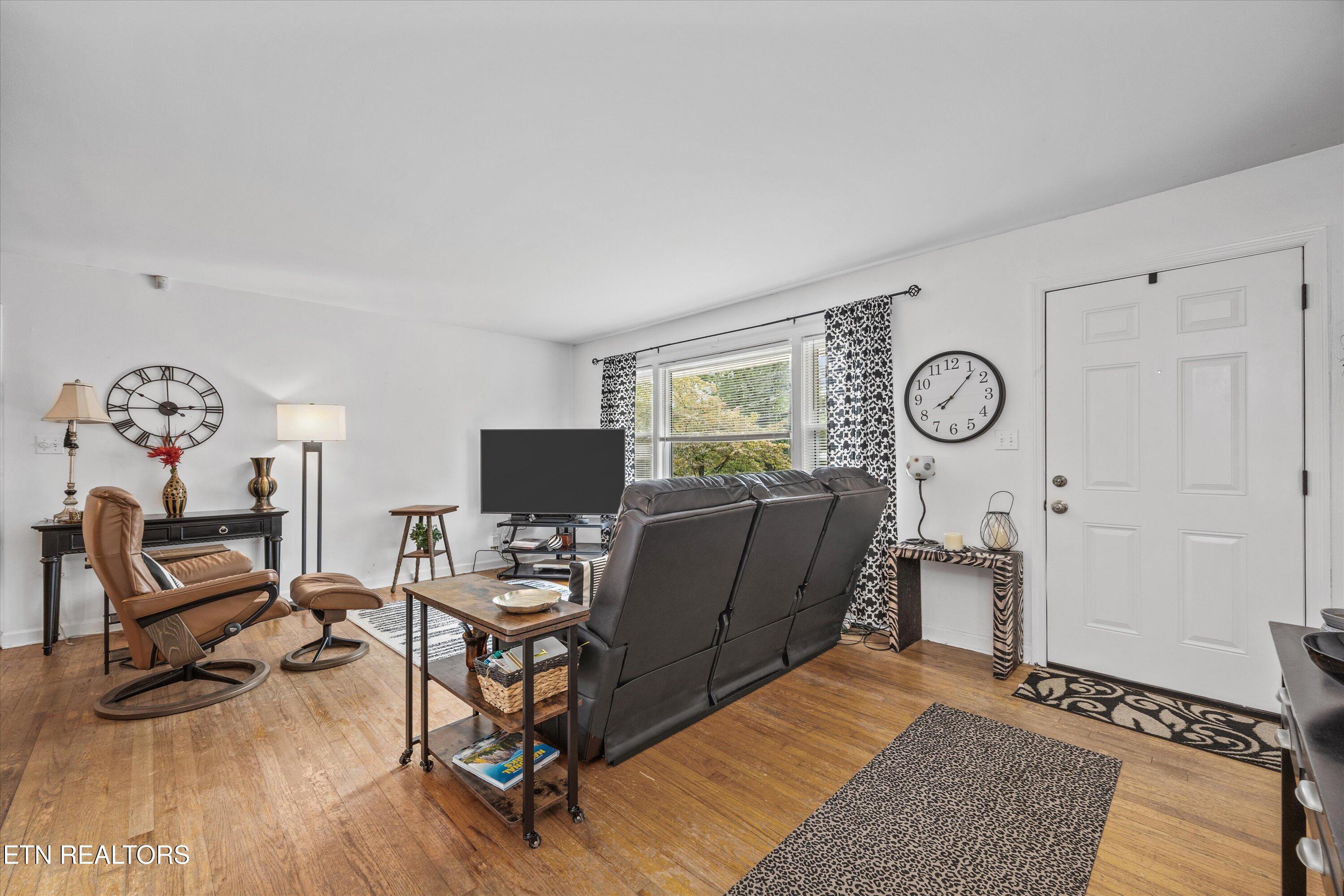 5614 Wassman Road Knoxville, TN 37912 - Photo 8 of 36 12-5614 Wassman Rd 26