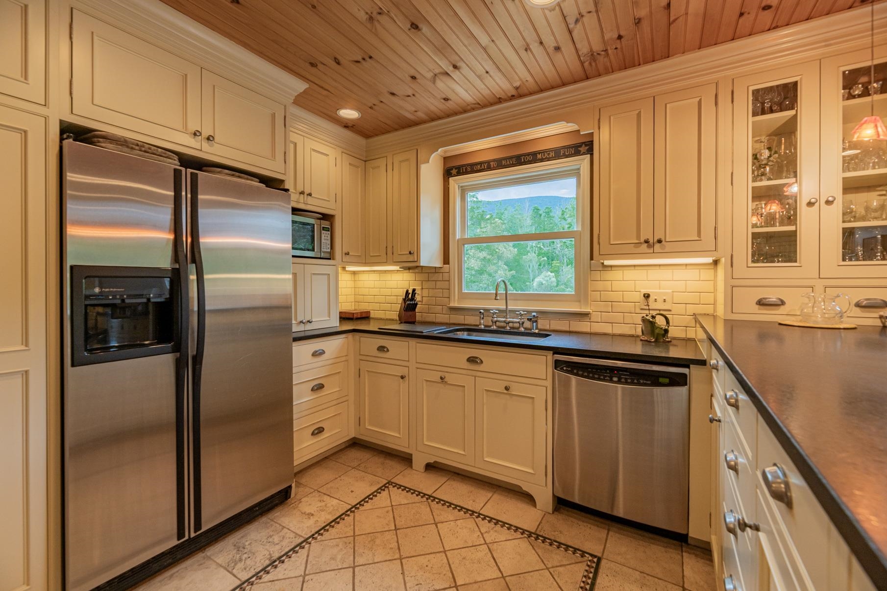 241 High Hill Road Manchester, VT 05255 - Photo 7 of 26
