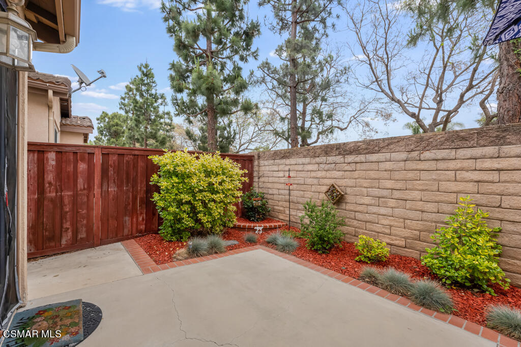 2307 Shakespeare Drive Oxnard, CA 93033 - Photo 31 of 42