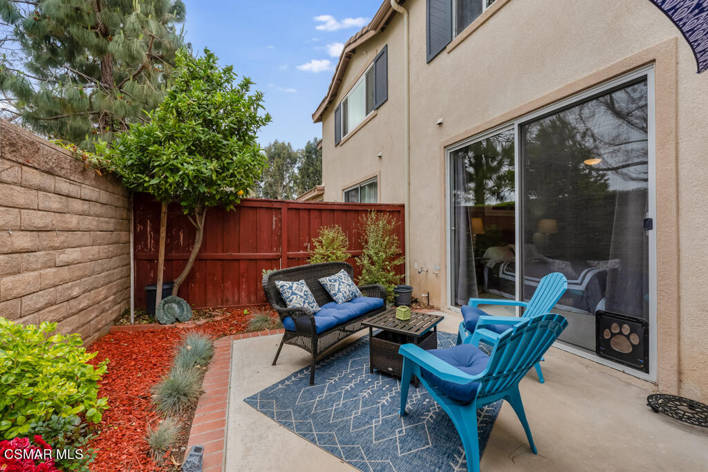 2307 Shakespeare Drive Oxnard, CA 93033 - Photo 32 of 42 a backyard of a house with outdoor seating