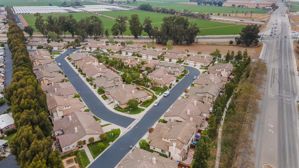 2307 Shakespeare Drive Oxnard, CA 93033 - Photo 40 of 42 an aerial view of a city