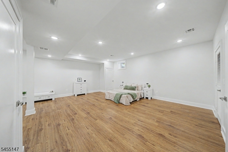 310 Halsey Road Parsippany, NJ 07054 - Photo 37 of 45 Gallery Image 37