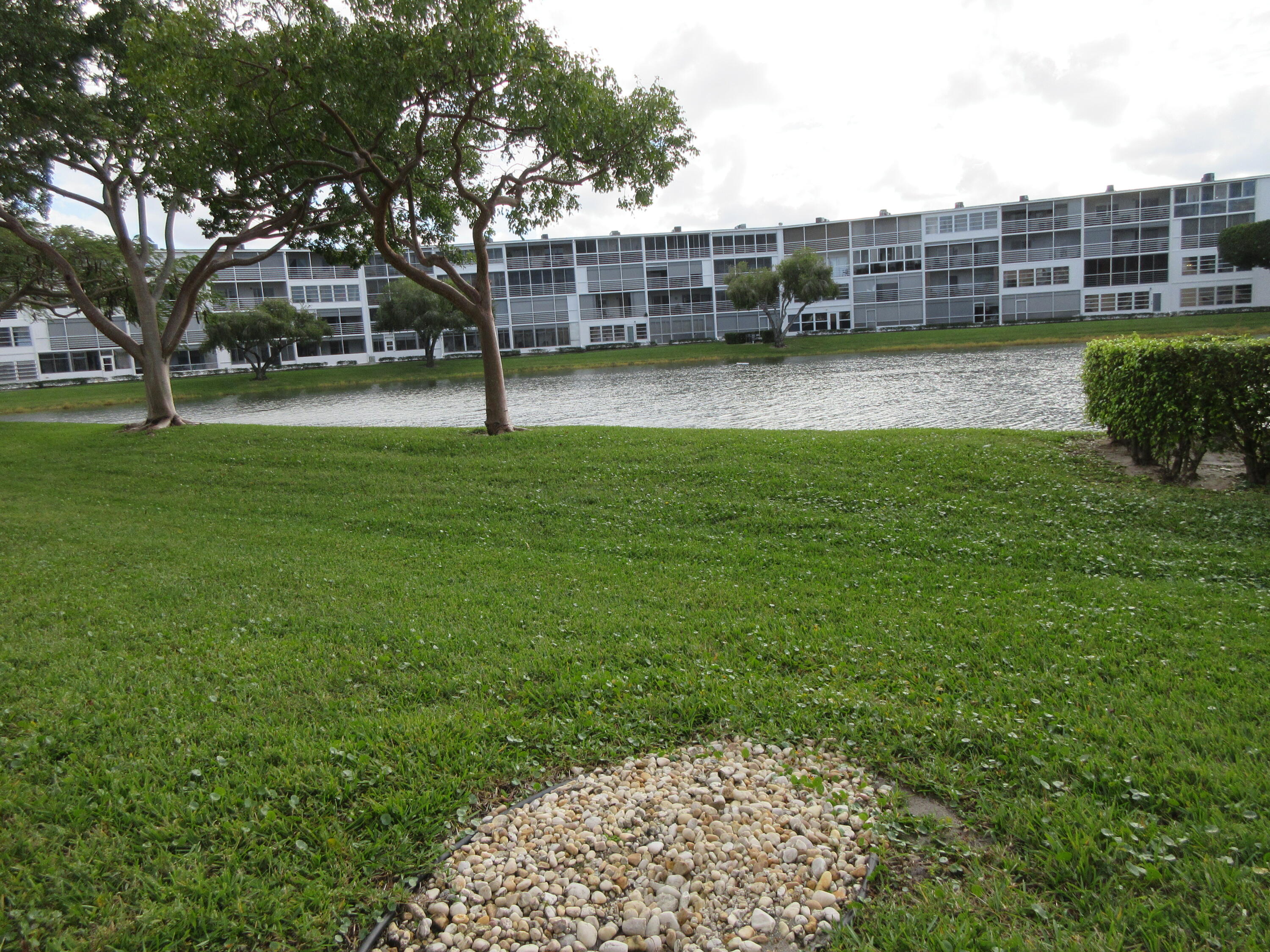 1033 Newcastle B, Unit 1033 Boca Raton, FL 33434 - Photo 15 of 16 IMG_2170