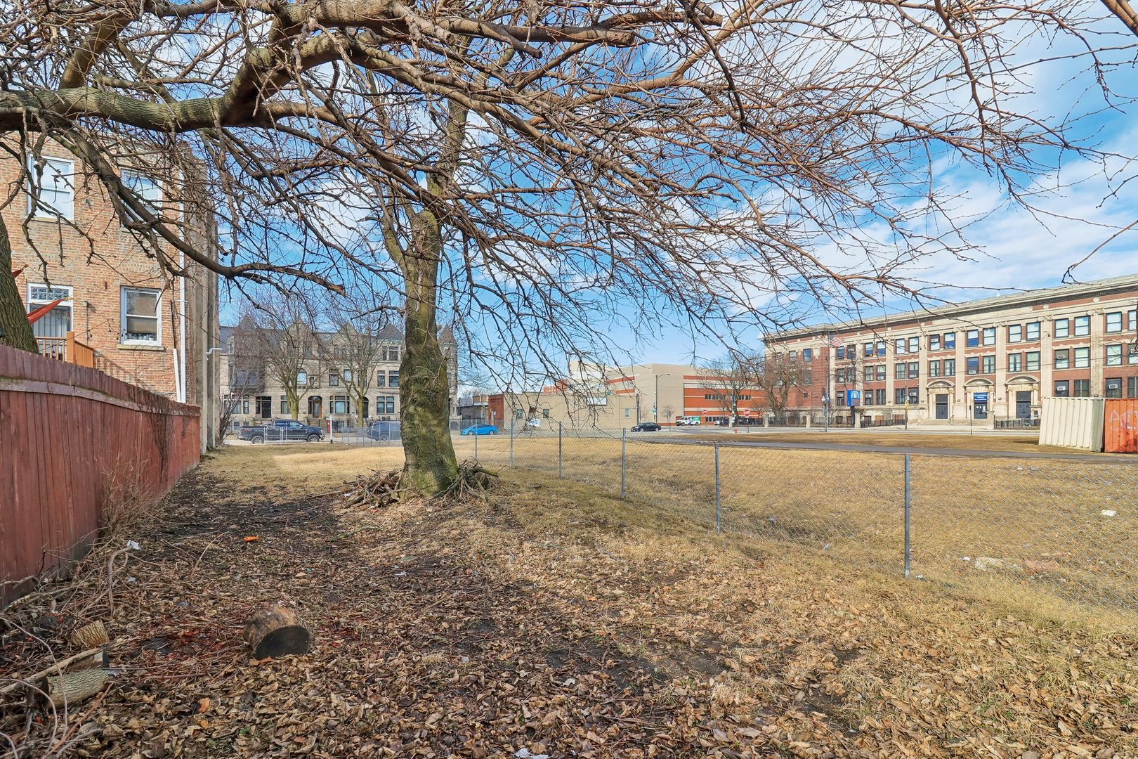 3913 South Prairie Avenue Chicago, IL 60653 - Photo 4 of 11