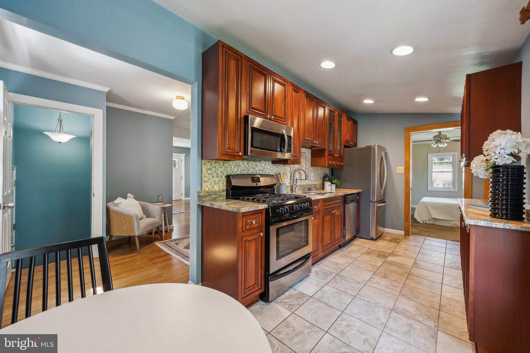 11903 Dewey Road Silver Spring, MD 20906 - Photo 9 of 27