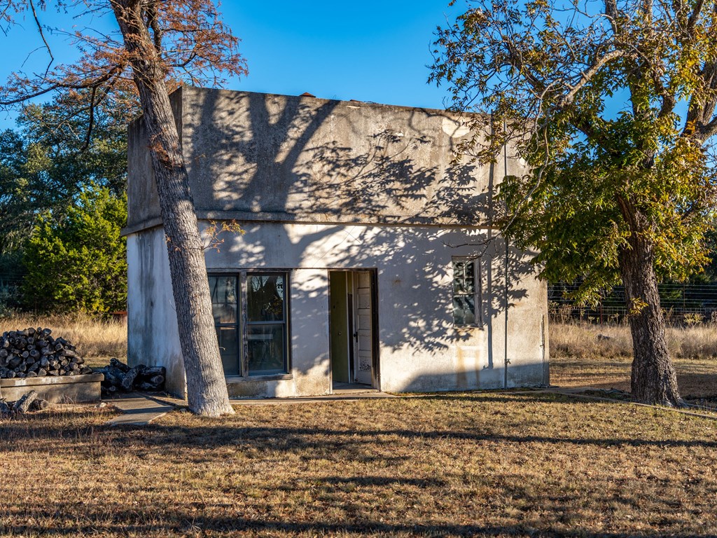 196 Hermit Hill Road Fredericksburg, TX 78624 - Photo 35 of 49 a front view of a house