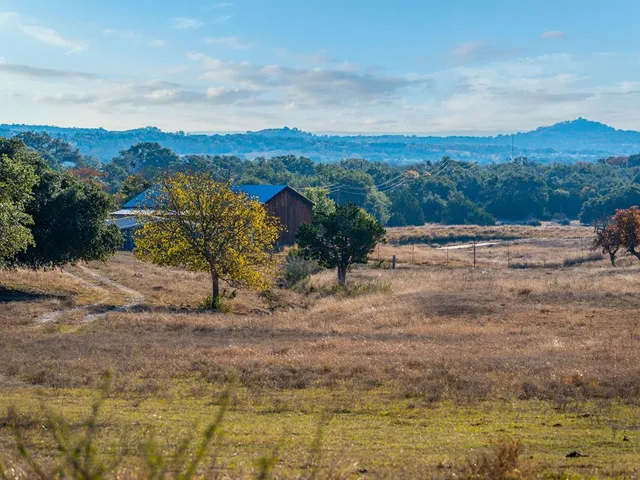 $1,985,000 | 196 Hermit Hill Road, Fredericksburg, TX 78624