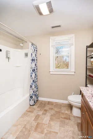 $450,000 | 236 Avery Hill Road, Ledyard, CT 06339
