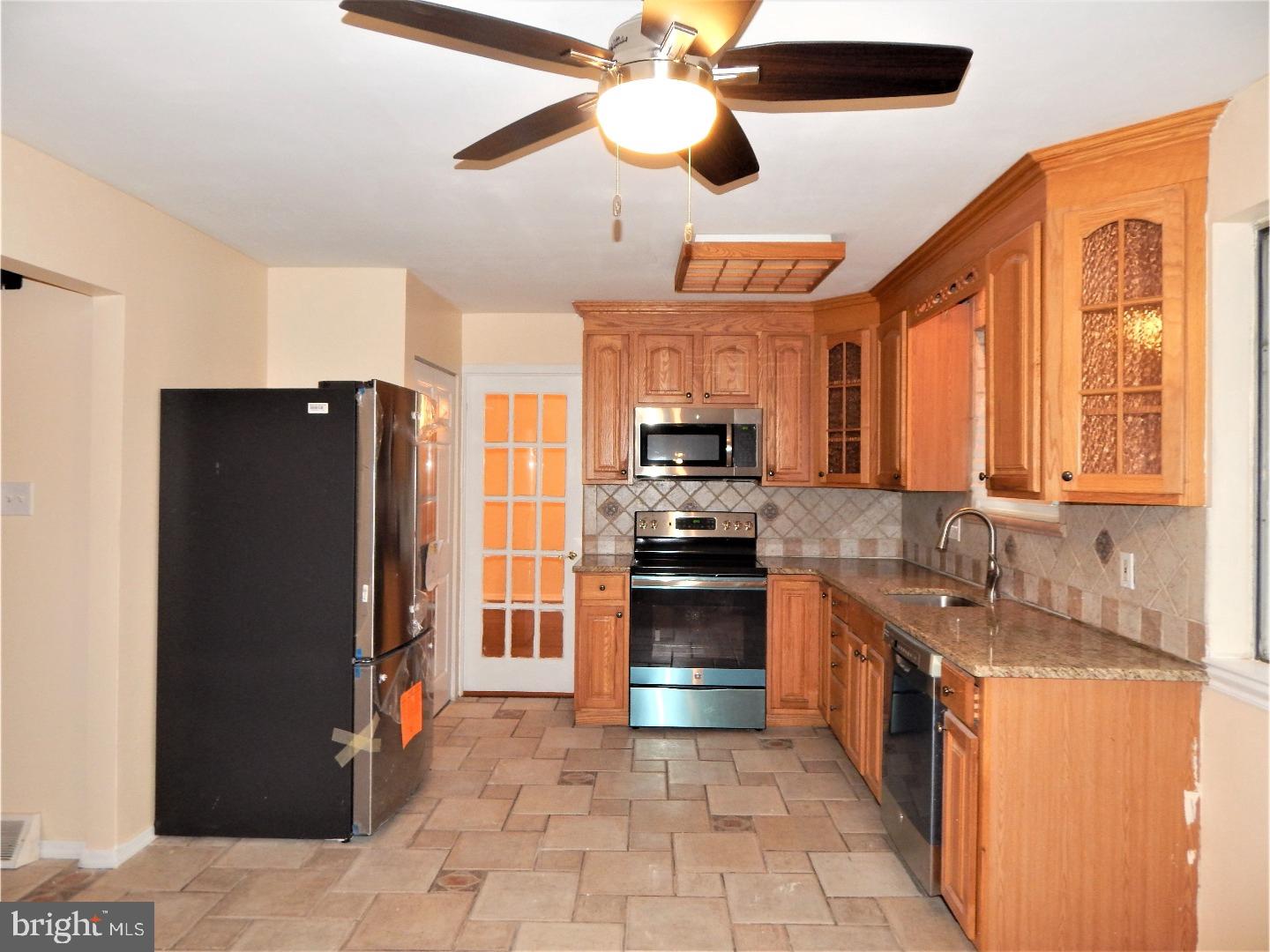 535 Drexel Road Fairless Hills, PA 19030 - Photo 4 of 22 Kitchen