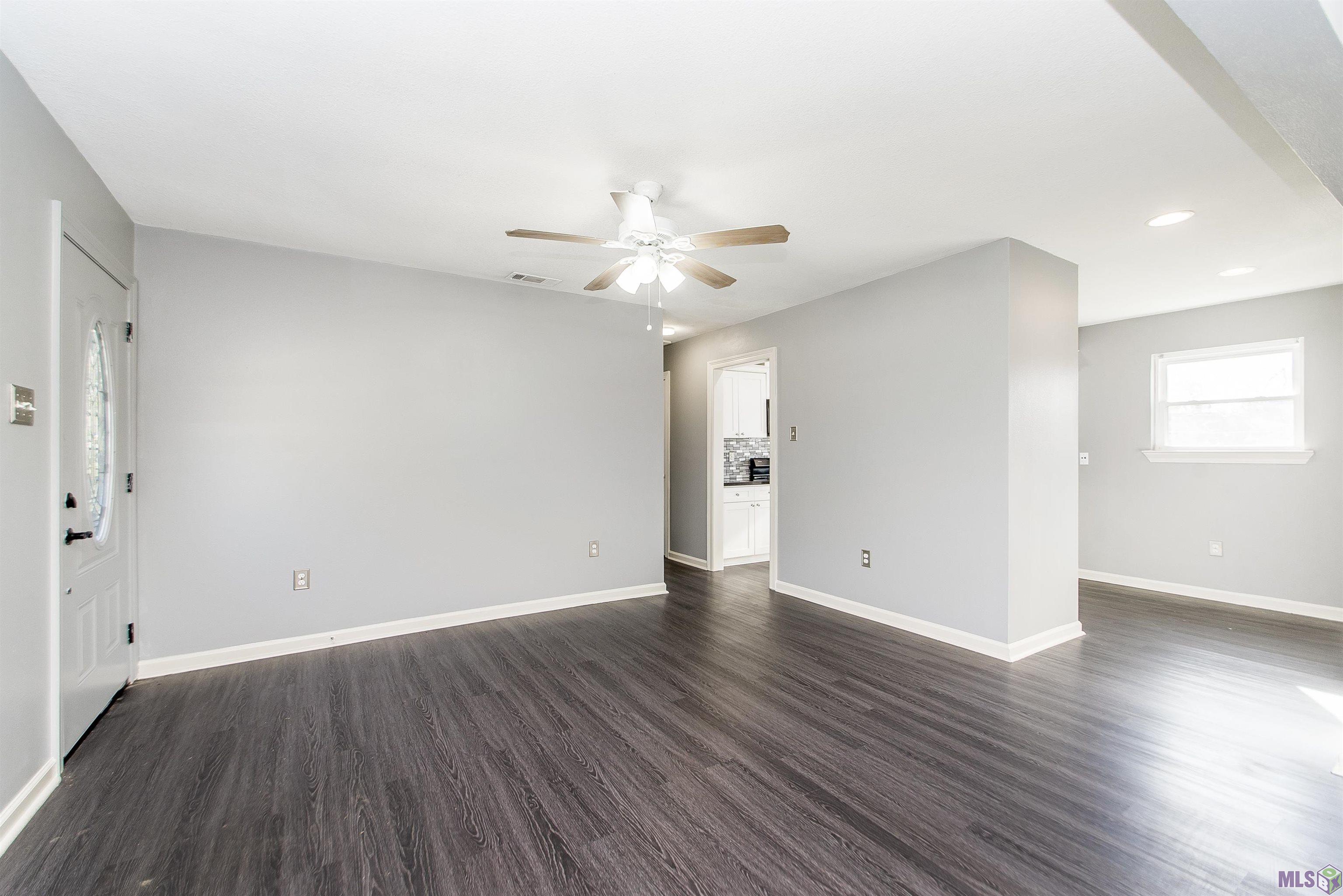 2633 North Stevendale Road Baton Rouge, LA 70819 - Photo 4 of 19 Gallery Image 4