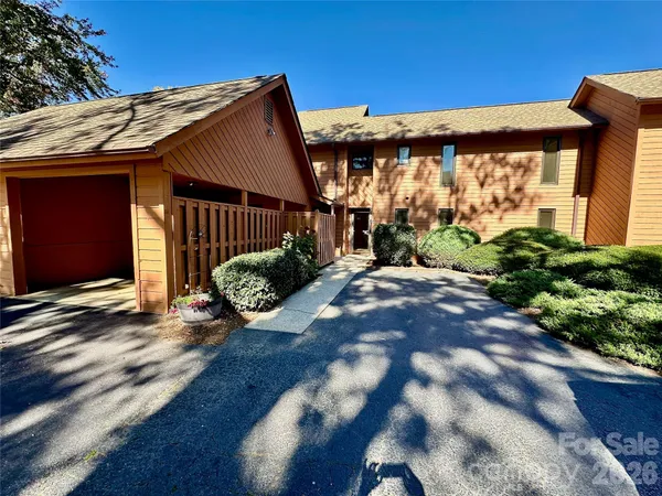 $399,000 | 25 Village Drive, Unit 25, Asheville, NC 28803