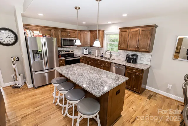 $335,000 | 1005 8th Avenue Southwest, Conover, NC 28613