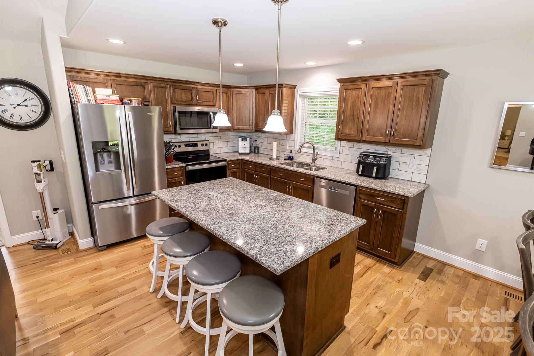 1005 8th Avenue Southwest Conover, NC 28613 - Photo 11 of 37