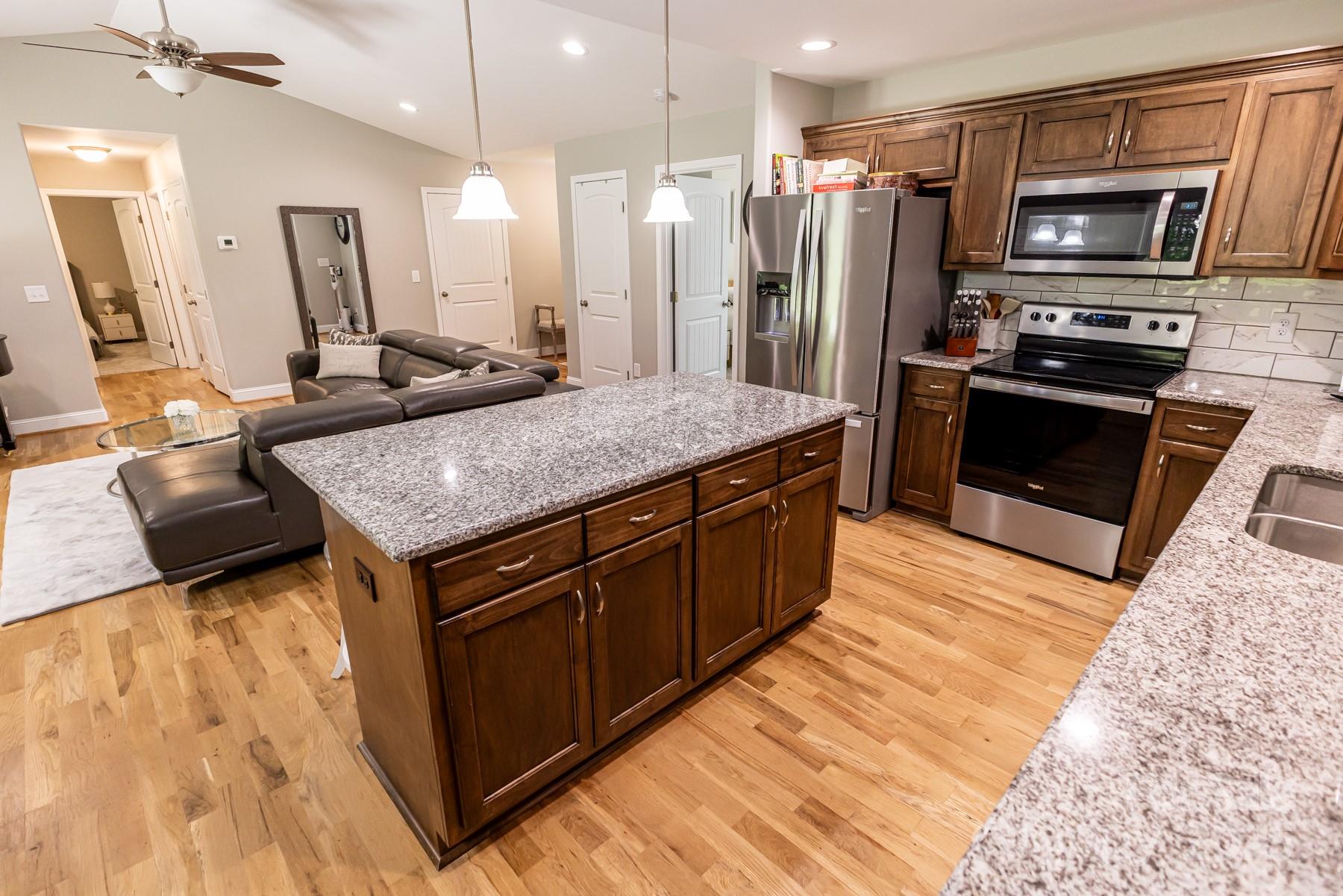 1005 8th Avenue Southwest Conover, NC 28613 - Photo 12 of 37