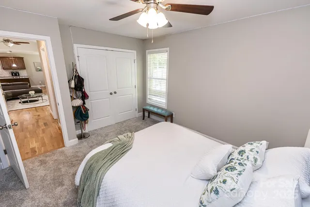 $335,000 | 1005 8th Avenue Southwest, Conover, NC 28613