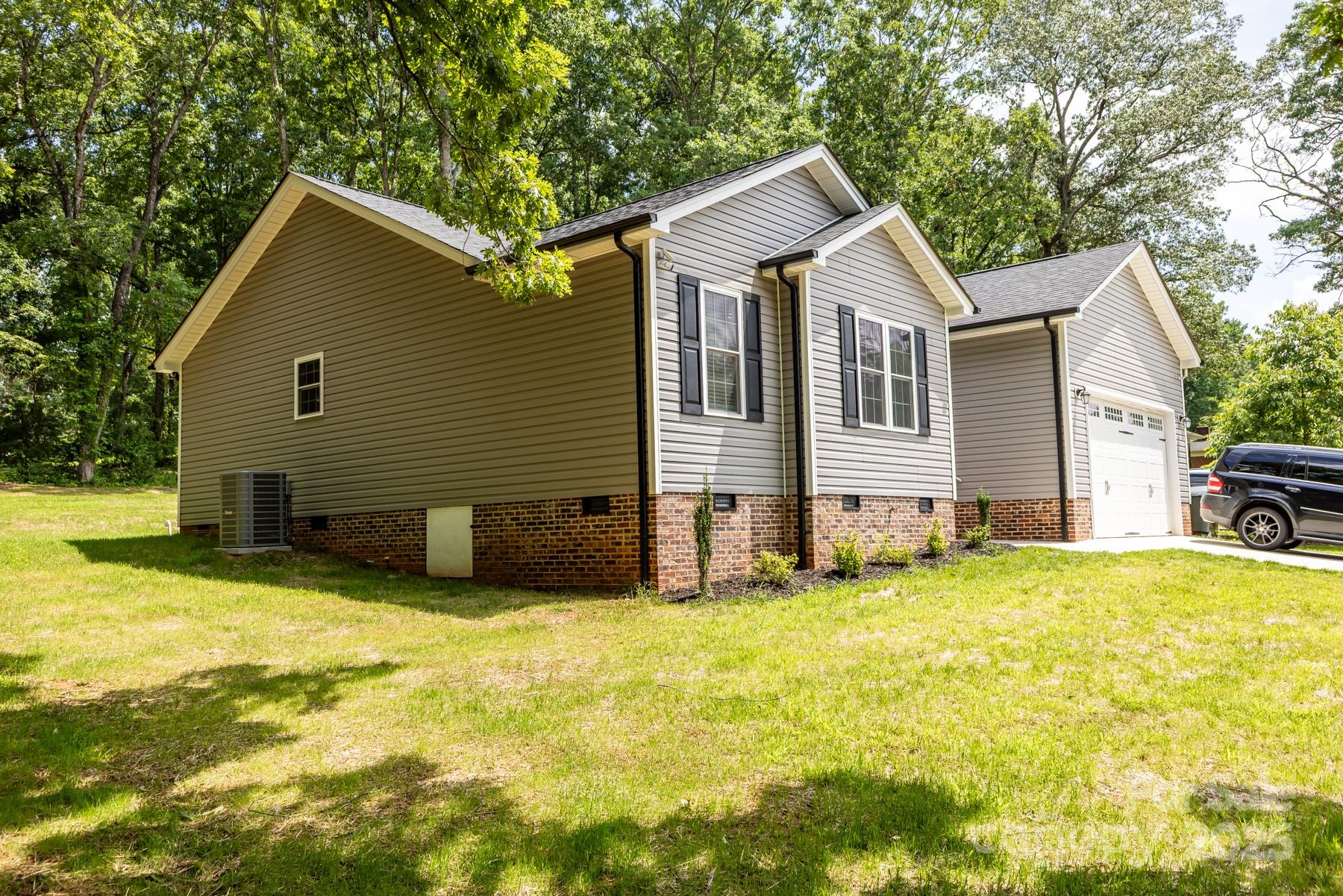 1005 8th Avenue Southwest Conover, NC 28613 - Photo 34 of 37