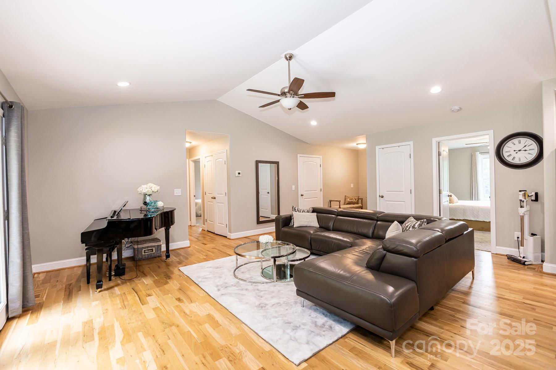 1005 8th Avenue Southwest Conover, NC 28613 - Photo 7 of 37