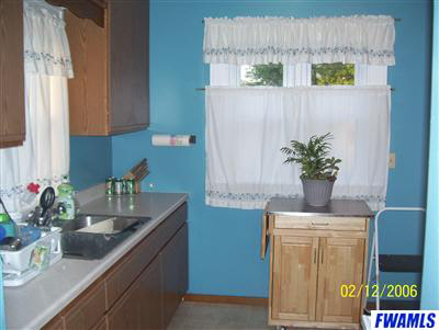 854 Dierkes Street Decatur, IN 46733 - Photo 7 of 10