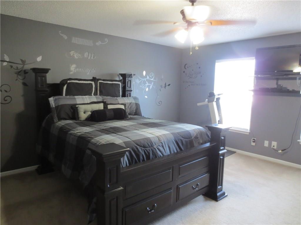 3030 Everbloom Way Indianapolis, IN 46217 - Photo 12 of 24