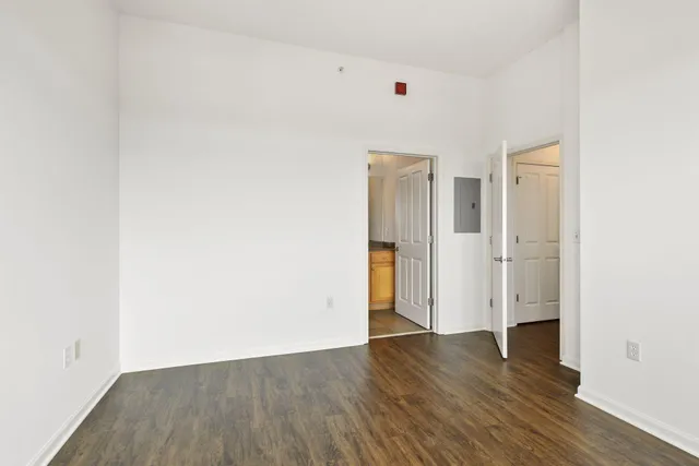 $1,995 | 500 East Grant Street, Unit 2405, Minneapolis, MN 55404