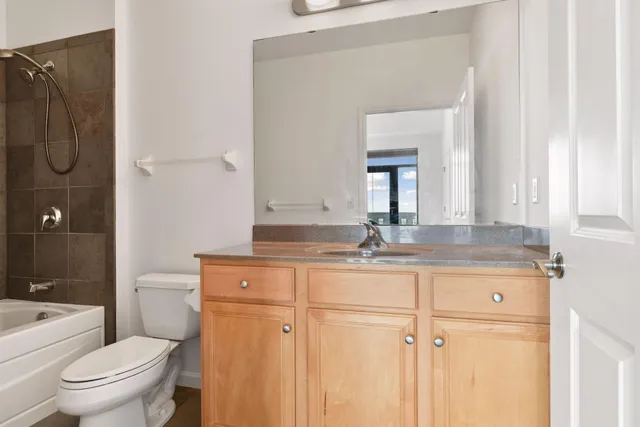 $1,995 | 500 East Grant Street, Unit 2405, Minneapolis, MN 55404