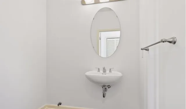 $1,995 | 500 East Grant Street, Unit 2405, Minneapolis, MN 55404