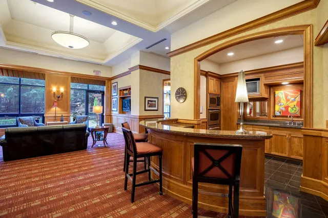 $1,995 | 500 East Grant Street, Unit 2405, Minneapolis, MN 55404