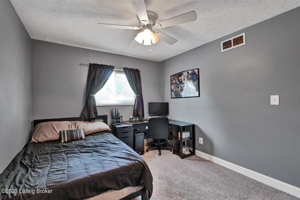 5003 Woodsend Road Louisville, KY 40229 - Photo 22 of 47 22-5003 Woodsend Rd-122