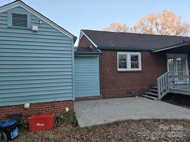 a backyard of a house