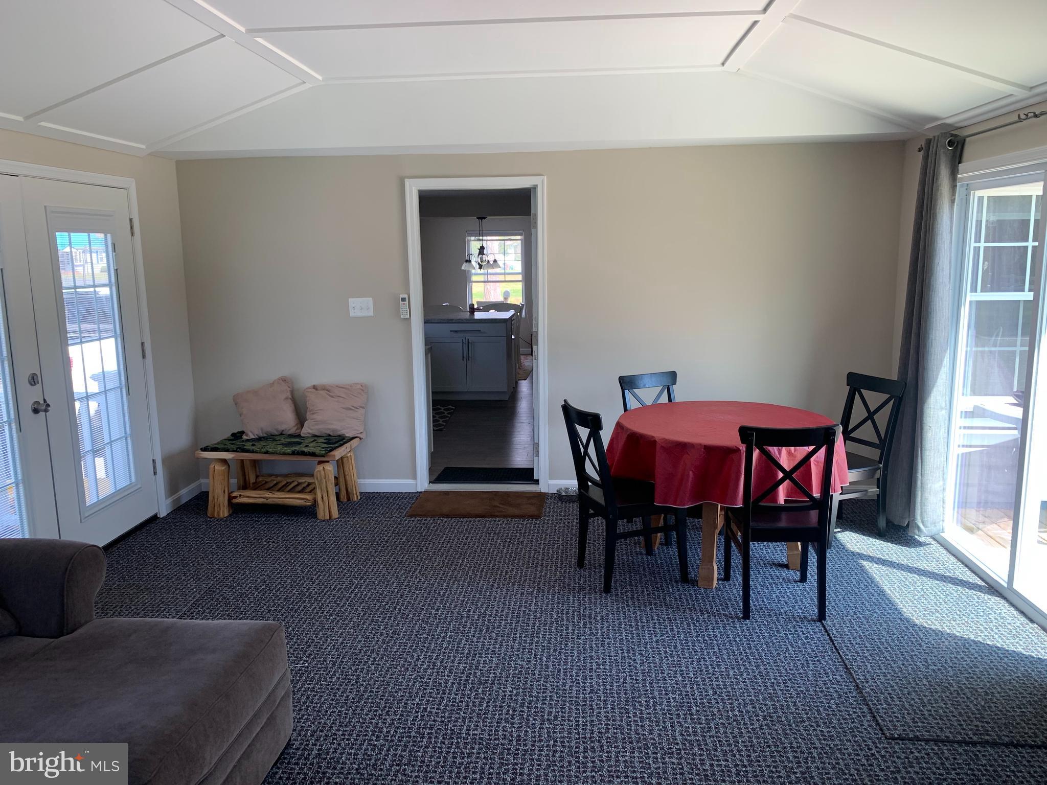 10306 Dinges Road Berlin, MD 21811 - Photo 12 of 26 Large Family room