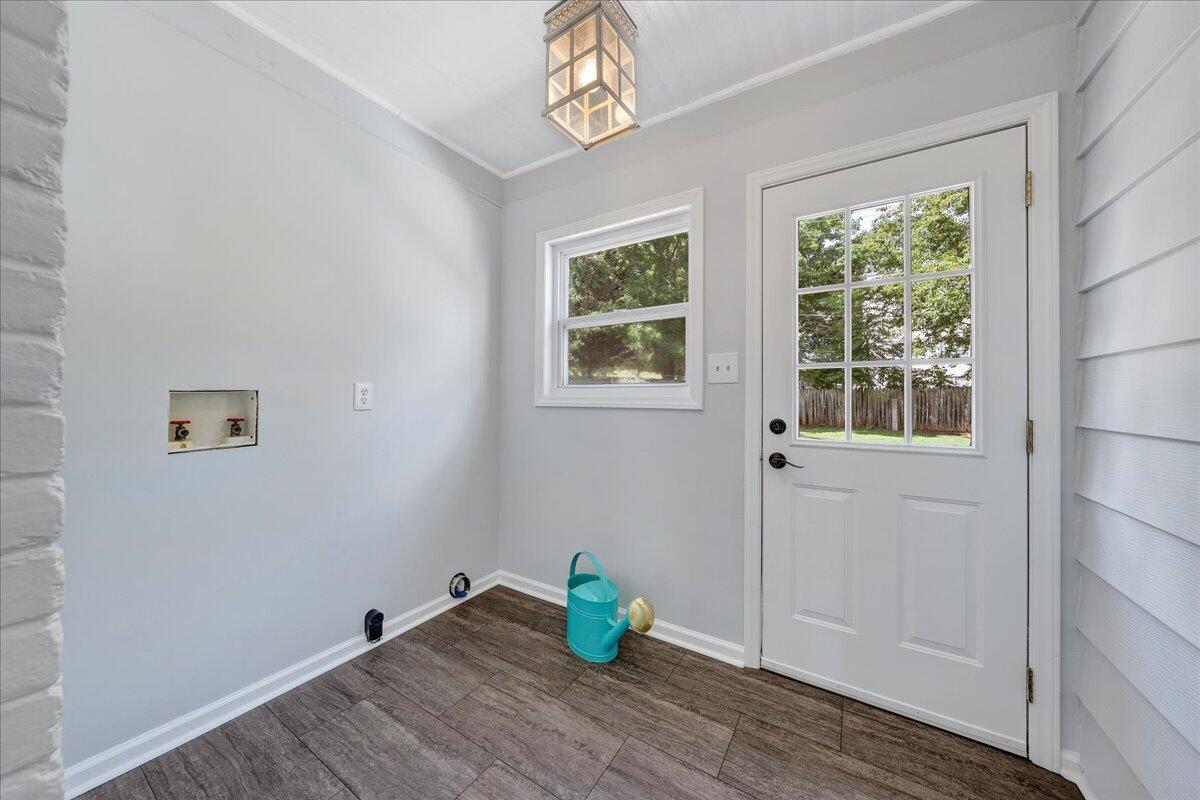 1207 Brighton Road Southwest Roanoke, VA 24015 - Photo 24 of 55 27-MIB09162