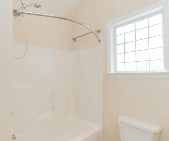 $2,200 | 918 East 10th Street, Chattanooga, TN 37403