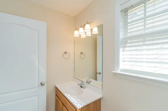 $2,200 | 918 East 10th Street, Chattanooga, TN 37403