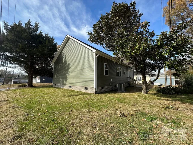 $275,000 | 901 East Church Street, Cherryville, NC 28021