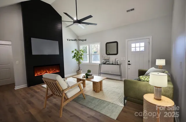 $275,000 | 901 East Church Street, Cherryville, NC 28021