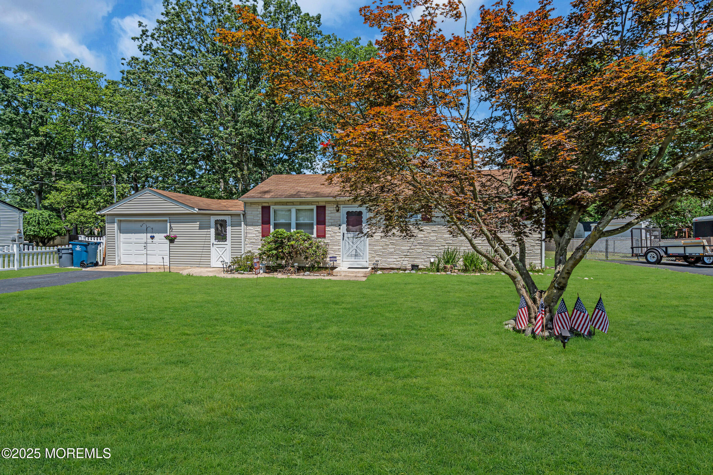 530 Aldrich Road Howell, NJ 07731 - Photo 5 of 28 1 (5)