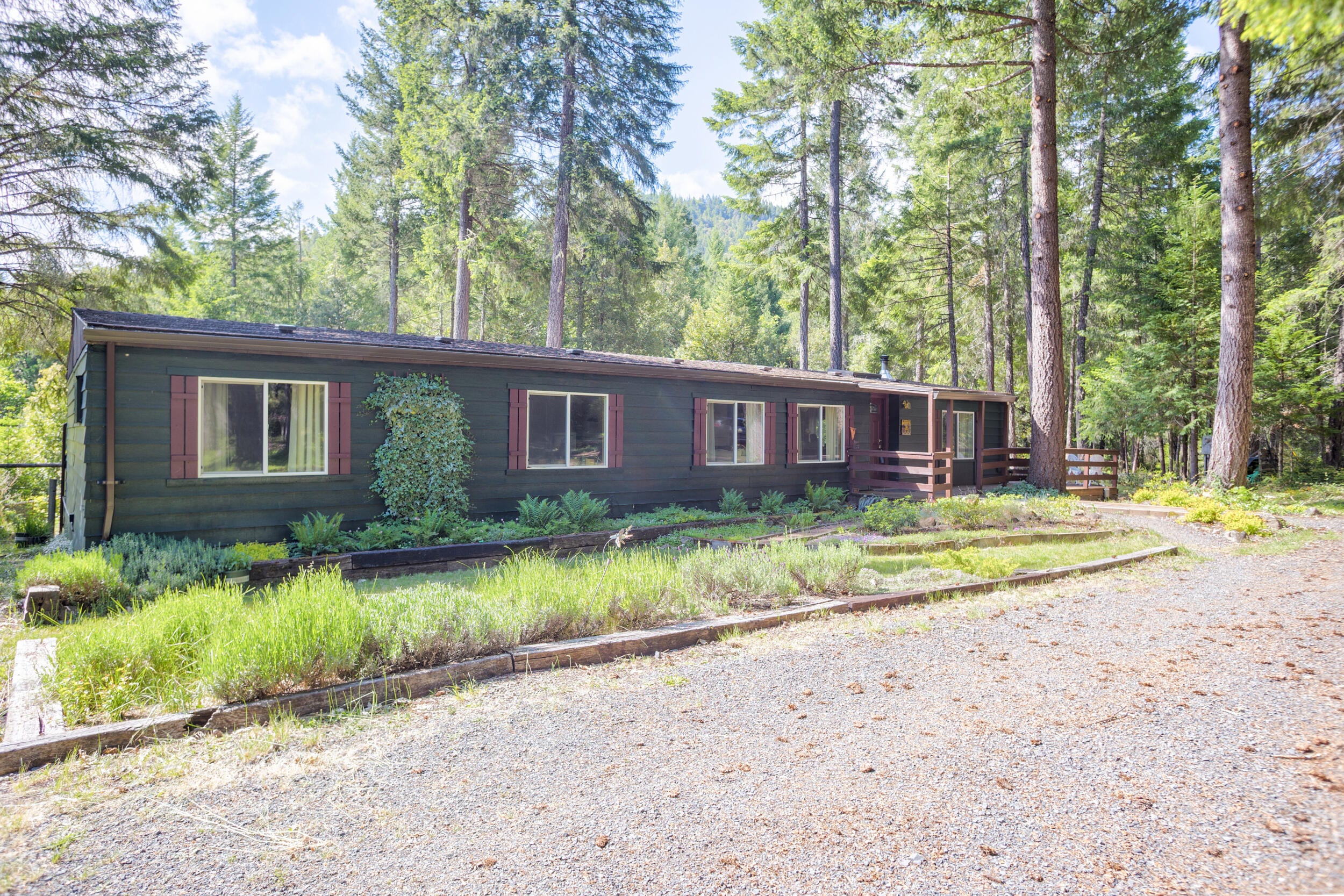 724 3 Mill Road Selma, OR 97538 - Photo 54 of 57 55_0r1a0128b_29b_30b_31b_32bb