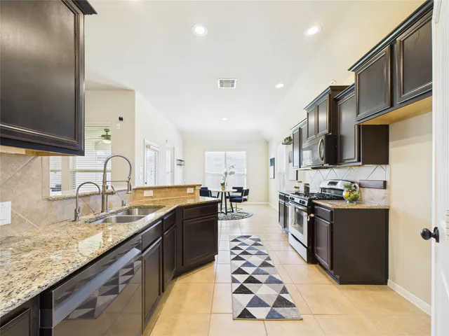 $390,000 | 947 Ponte Serra Drive, League City, TX 77573