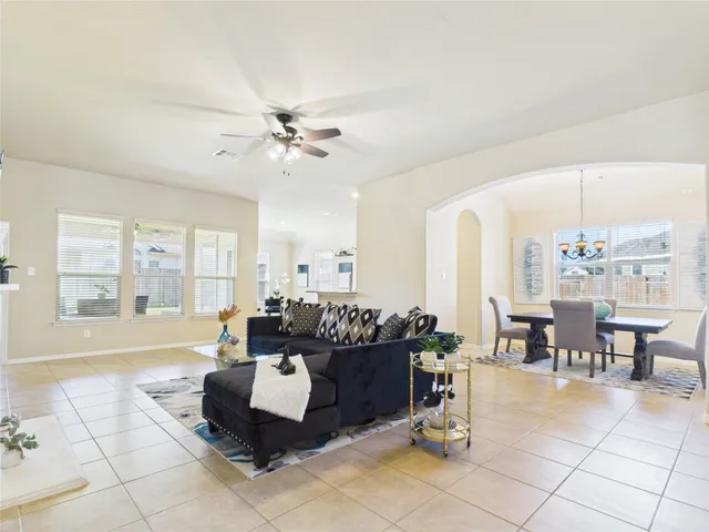 $390,000 | 947 Ponte Serra Drive, League City, TX 77573