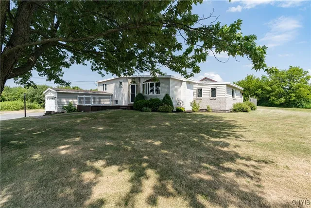 $385,000 | 24136 Highway 37, Pamelia, NY 13601