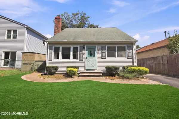 $379,000 | 2138 Schoeberlein Avenue, Toms River, NJ 08753